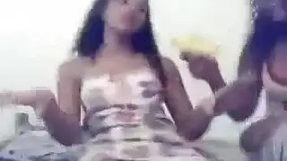 بنات يستكن سكس ويقذفن