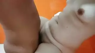 تطلب من صاحبها ينكها