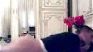 نيك خادمة عربية بوضعية ساخنة جدا و ركوب على الكس من شاب نياك جدا