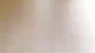 شقراء شابة تمارس الجنس بخشونة في فيلم منزلي