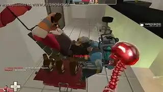 ممارسة جنس غير متوقفة على المكتب والمكتب فارغ