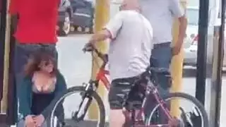 ينها في الباص